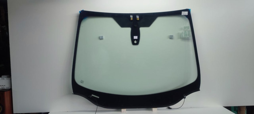 [3578AGSHMVW3P-PI.UC] Ford Focus (Седан, Комбі, Хетчбек) (2011-2018), В, Зт, що обігрівається, з кріпленням або датчиком дощу/світла, з віконцем під VIN, з молдингом або фіксатором, уцінка